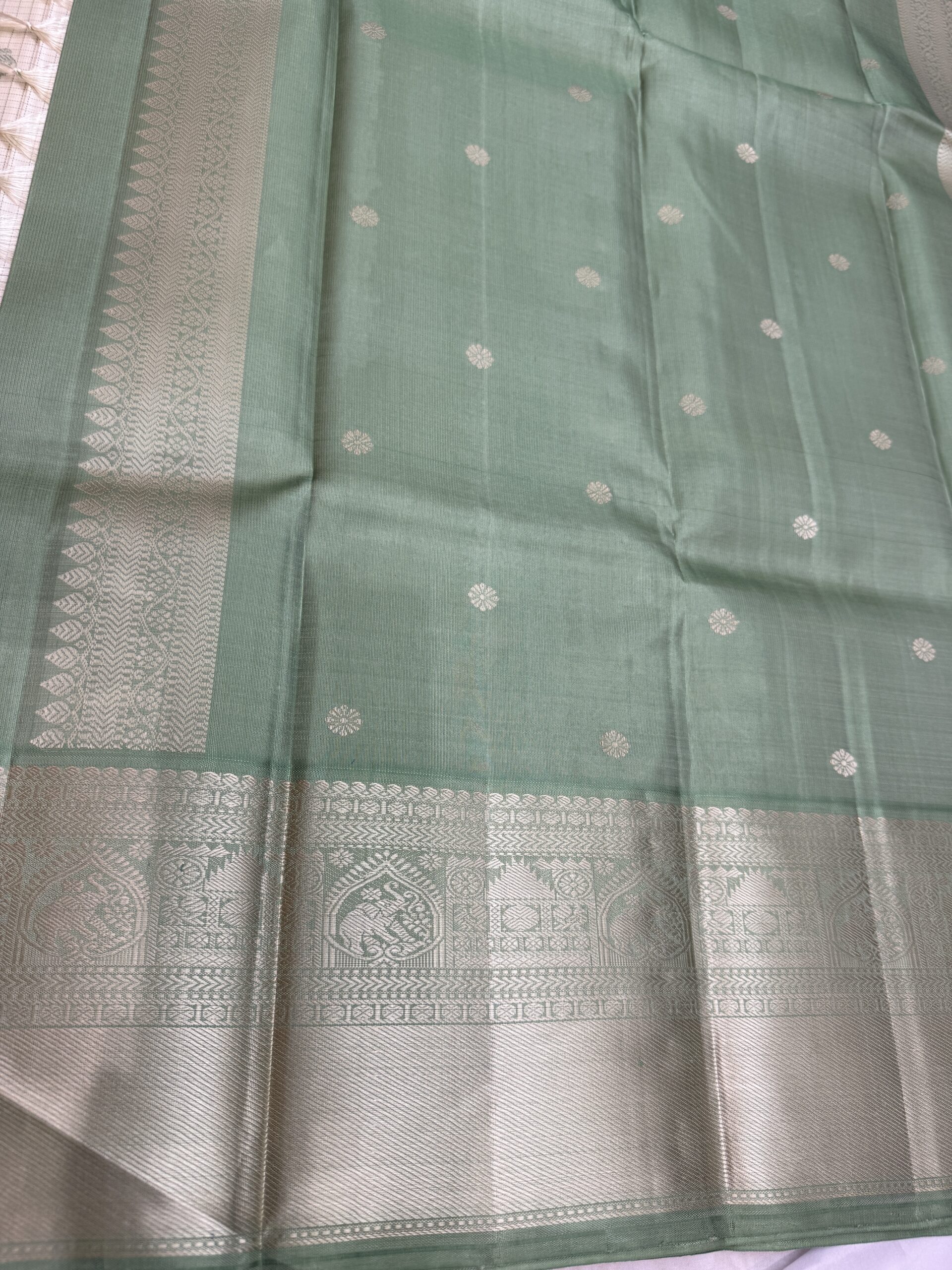 Vennilavu in love with Pachai mama (வெண்ணிலவு பச்சை) - Image 4